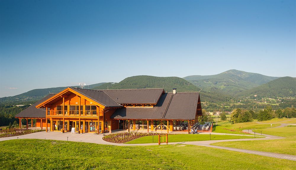 Green Inn Hotel Остравице Экстерьер фото